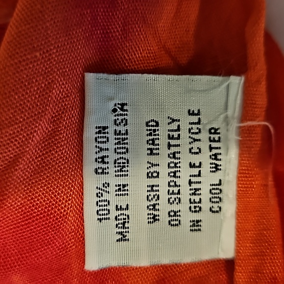 Swimsuit cover/ sarong - Picture 3 of 7